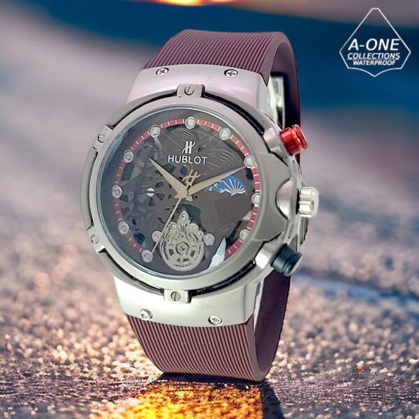 HUBLOT RUBBER STRAP WATCH