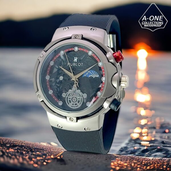 HUBLOT RUBBER STRAP WATCH