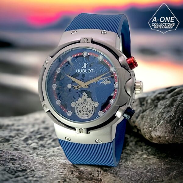 HUBLOT RUBBER STRAP WATCH